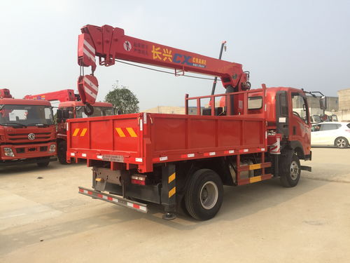隨車吊配三一吊機(jī) 12噸級強(qiáng)大組合，高效作業(yè)新選擇
